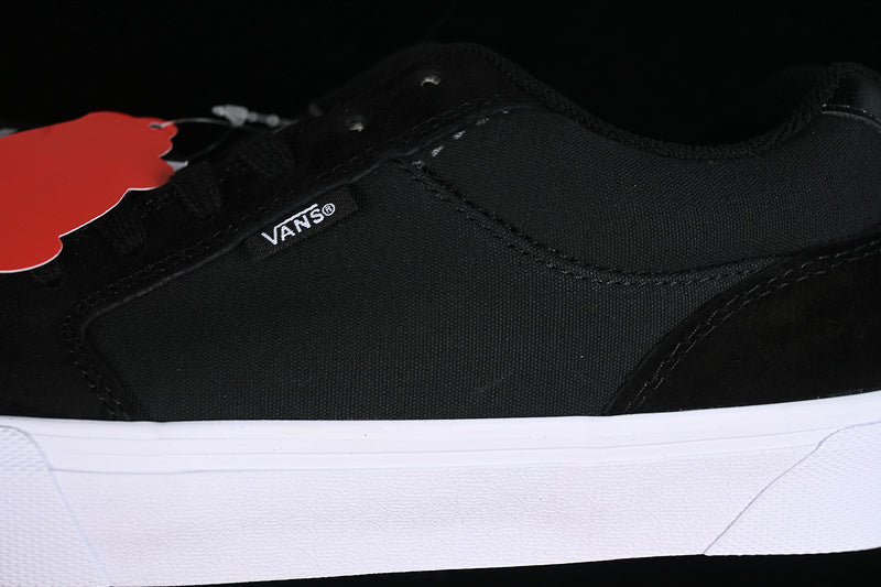 CHUKKA PUSH BLACK/WHITE