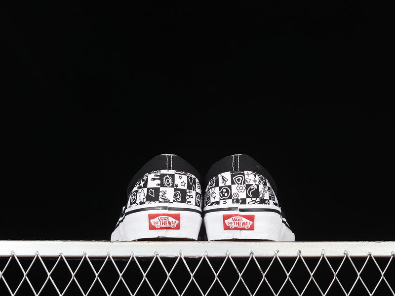 SLIP-ON CHECKERBOARD BLACK/OFF WHITE